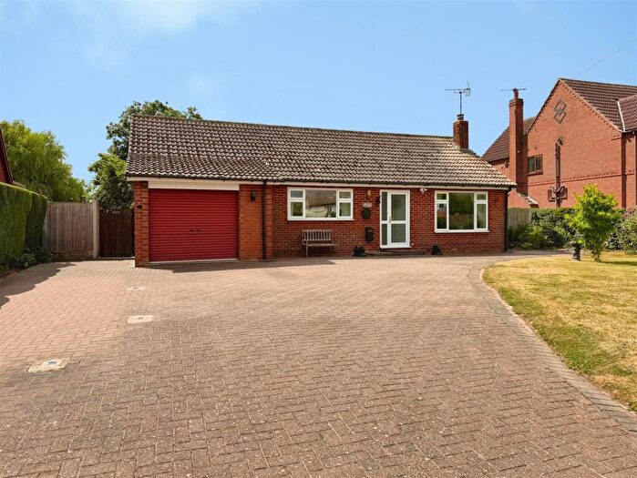 2 Bedroom Detached Bungalow For Sale In Town Street, Treswell, Retford, DN22