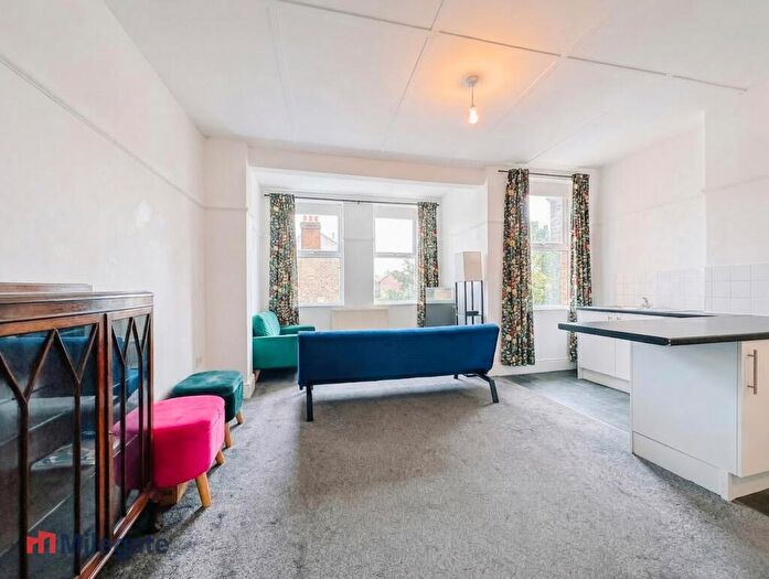 1 Bedroom Flat To Rent In Lonsdale Road, Southend-On-Sea, SS2