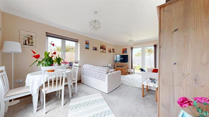 2 Bedroom Semi-Detached House For Sale In Bumpers Lane, Portland, DT5