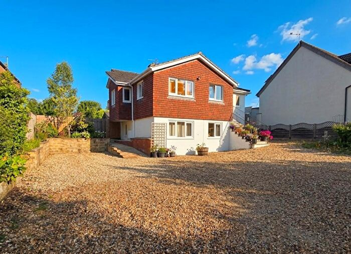 5 Bedroom Detached House For Sale In Hardenhuish Lane, Chippenham, SN14