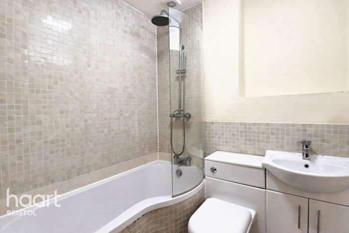 1 Bedroom Apartment For Sale In Kingsley Road, Bristol, BS6