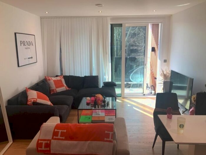 1 Bedroom Flat To Rent In Chiswick High Road, London, W4