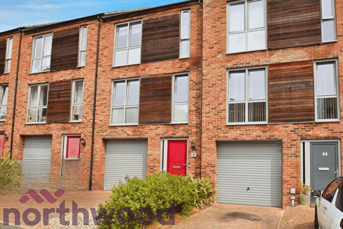 4 Bedroom Town House To Rent In The Nest, Norwich, NR1