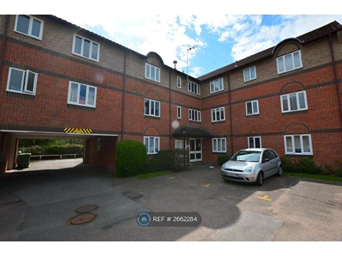 2 Bedroom Flat To Rent In Friday Wood Green, Colchester, CO2