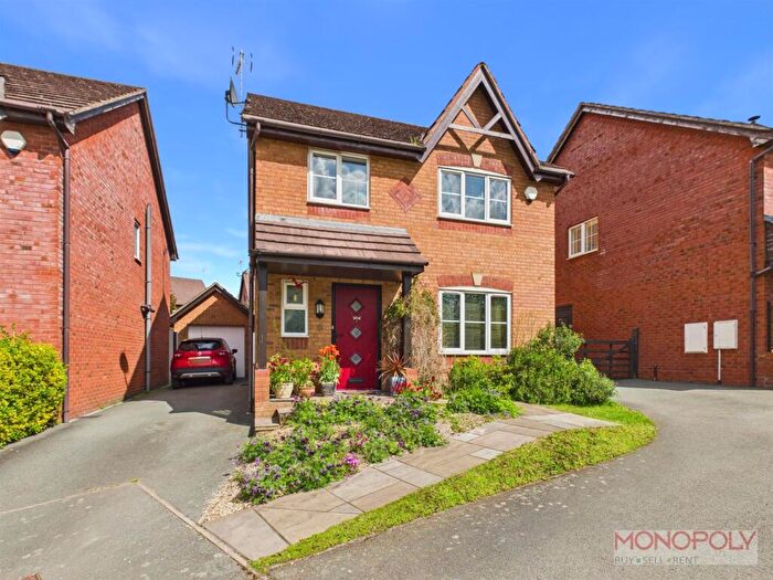 4 Bedroom Detached House For Sale In Top Farm Road, Rhosrobin, Wrexham, LL11