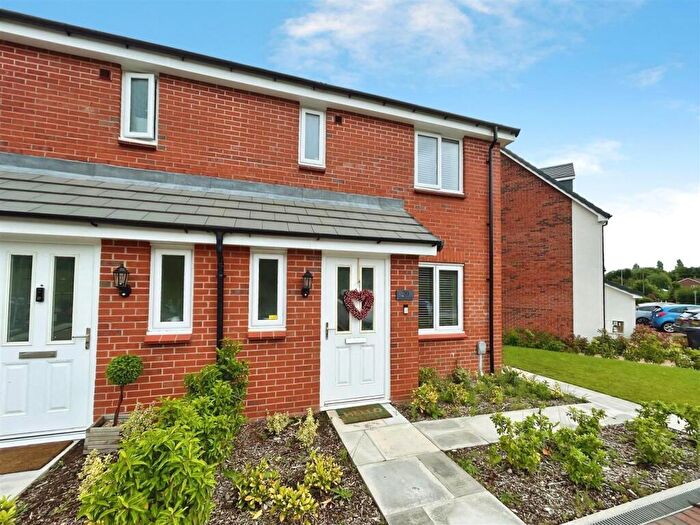 3 Bedroom Semi-Detached House To Rent In Tarragon View, Newcastle Under Lyme, ST5