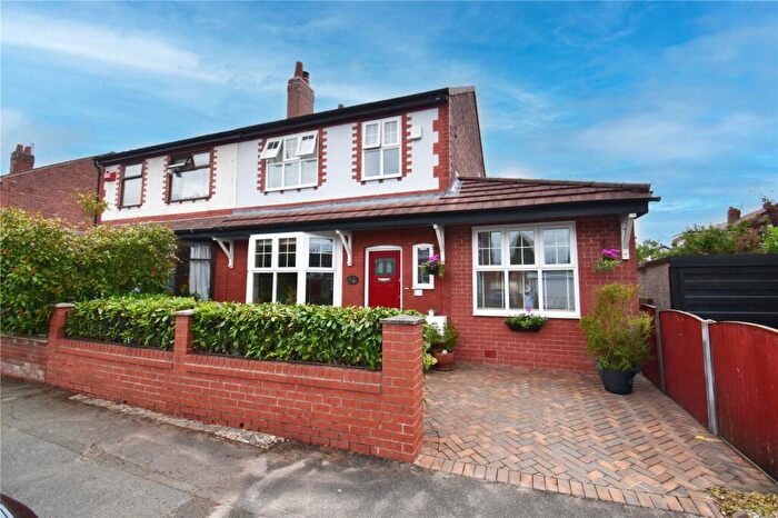 4 Bedroom Semi-Detached House For Sale In Cordova Avenue, Denton, Tameside, M34