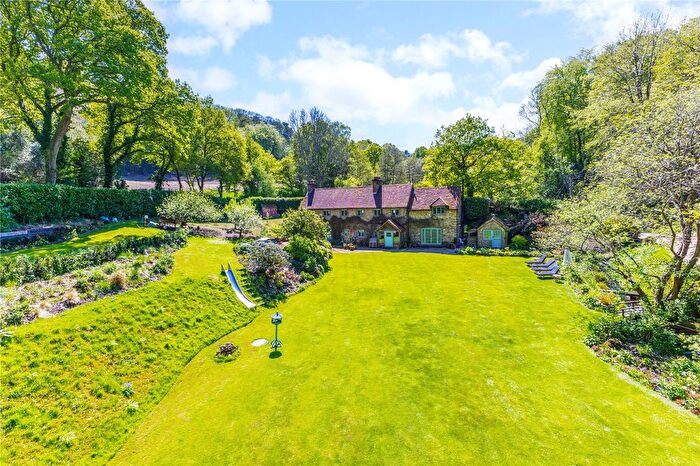 4 Bedroom Detached House For Sale In Kitts Lane, Churt, Farnham, Surrey, GU10