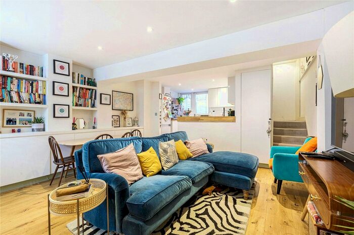 1 Bedroom Flat For Sale In Hazlebury Road, London, SW6
