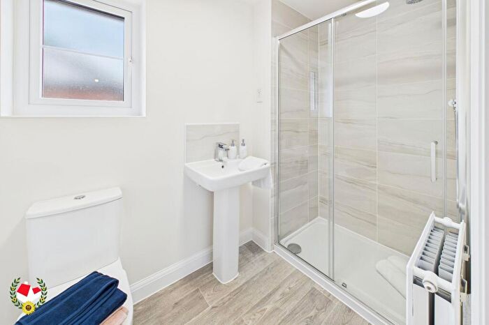 4 Bedroom Detached House For Sale In Ashchurch, Tewkesbury, GL20 - Photo 11