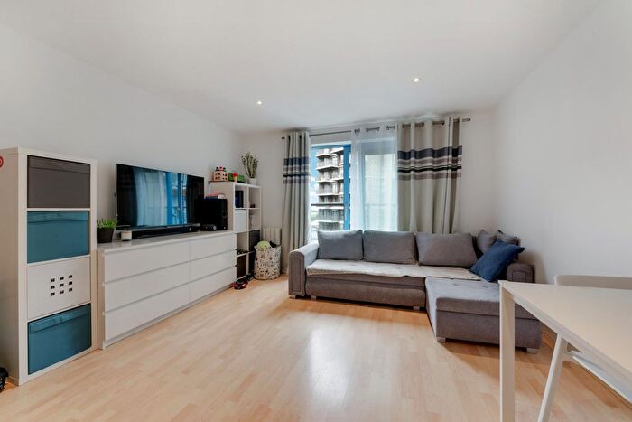 1 Bedroom Flat For Sale In Westgate Apartments, London, E16