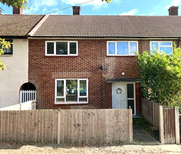 3 Bedroom Terraced House For Sale In Dagnam Park Drive, Harold Hill, Romford, RM3