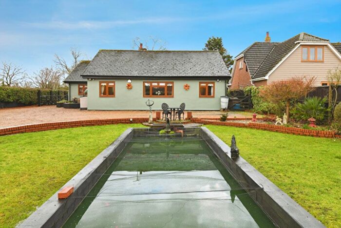 4 Bedroom Bungalow For Sale In Mayland Close, Mayland, Chelmsford, Essex, CM3