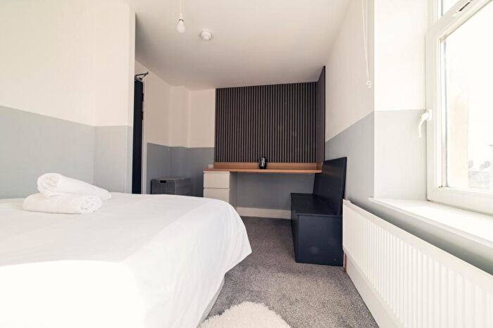 1 Bedroom Semi-Detached House To Rent In Zinc Street, Splott, CF24