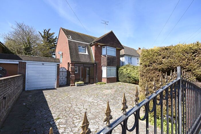 3 Bedroom Detached House For Sale In Devonshire Gardens, Margate, Kent, CT9