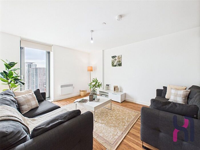 3 Bedroom Flat To Rent In Media City, Michigan Point Tower A, Michigan Avenue, Salford, M50