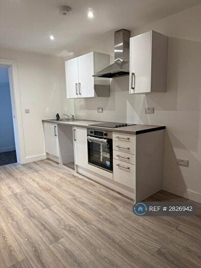 2 Bedroom Flat To Rent In Halliwell Road, Bolton, BL1