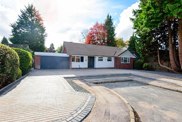 3 Bedroom Bungalow To Rent In Beauchamp Road, Solihull, B91