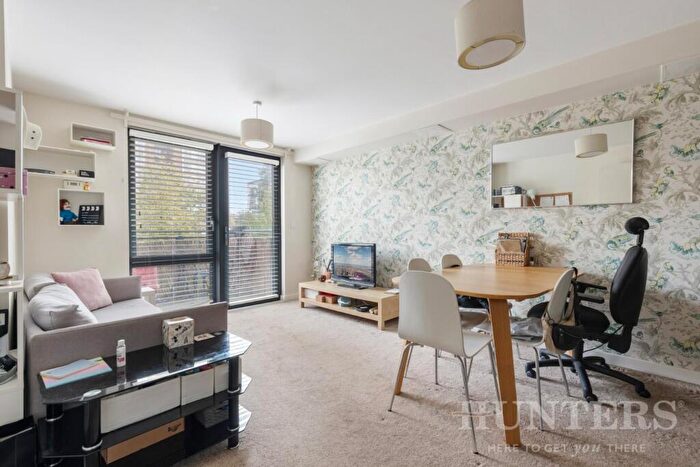 1 Bedroom Apartment To Rent In Pooles Park, London, N4