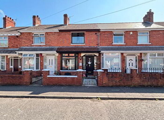 2 Bedroom Mid Terraced House For Sale In Cliftonville Drive, Belfast, BT14