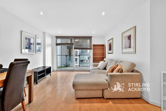 2 Bedroom Apartment To Rent In Brewhouse Yard, London, EC1V