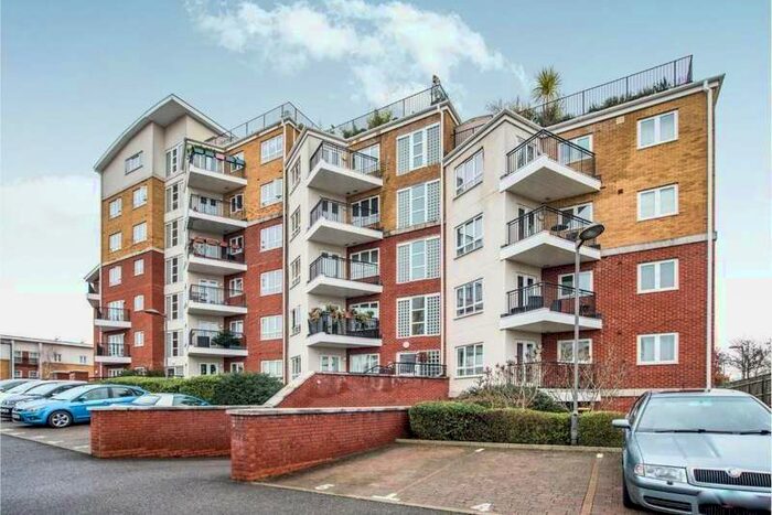 2 Bedroom Apartment To Rent In Rockwell Court, Watford, WD18
