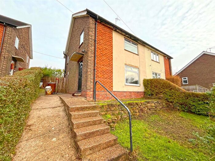 3 Bedroom Semi-Detached House To Rent In Pedmore Valley, Bestwood, Nottingham, NG5