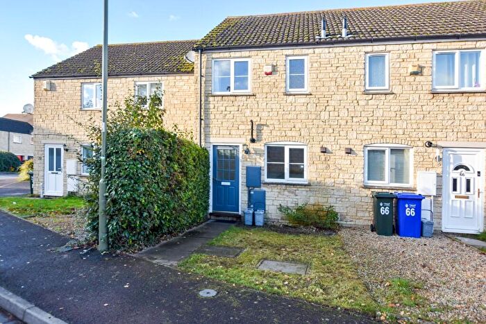 2 Bedroom Terraced House To Rent In Avocet Way, Bicester, Oxfordshire, OX26