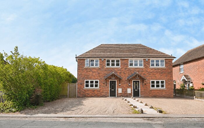 3 Bedroom Semi-Detached House For Sale In Kempes Corner, Wye, TN25
