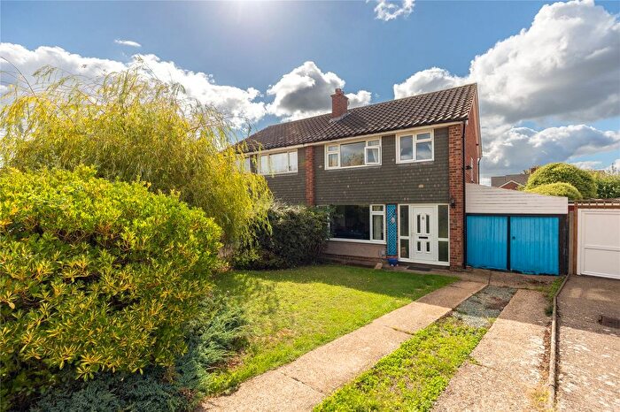 3 Bedroom Semi-Detached House For Sale In Pevensey Road, Bedford, Bedfordshire, MK41