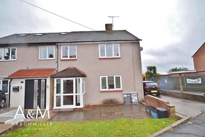 3 Bedroom House For Sale In Burrow Road, Chigwell, IG7