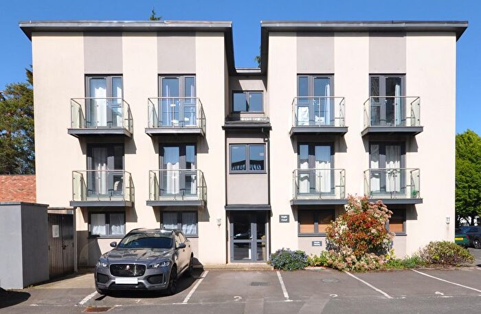2 Bedroom Flat For Sale In Montpellier Drive, Cheltenham, GL50