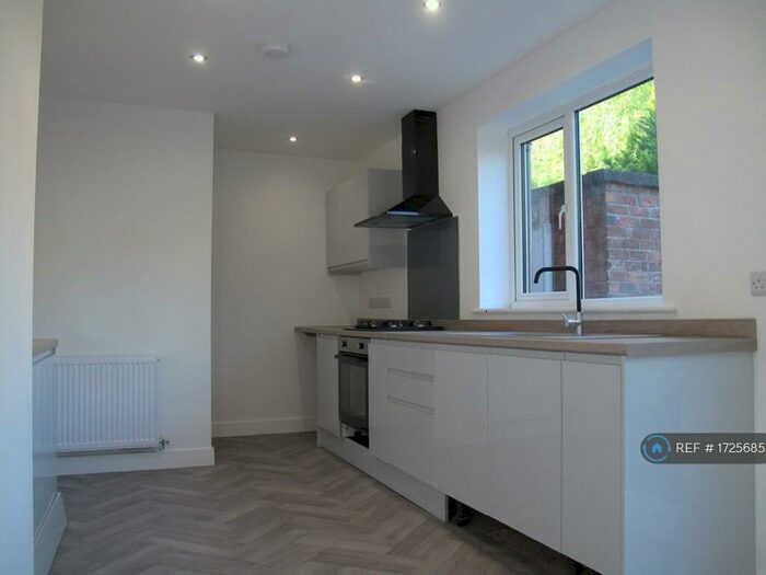 3 Bedroom Terraced House To Rent In Peel Hall Road, Manchester, M22