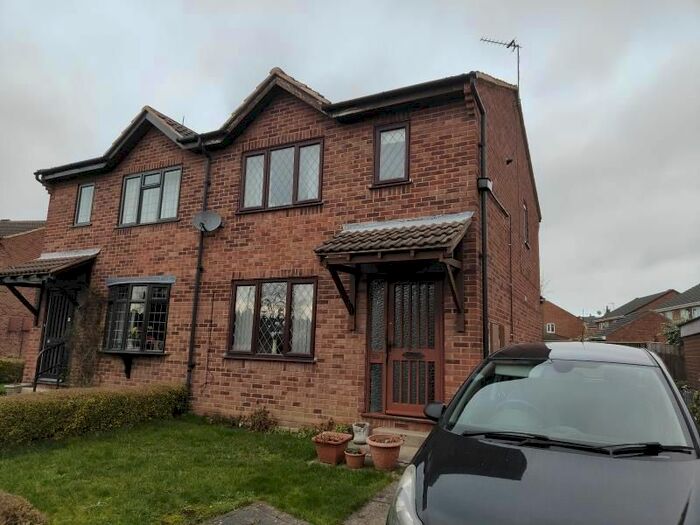 3 Bedroom Semi-Detached House To Rent In Manor Road, Ossett, Wakefield, WF5