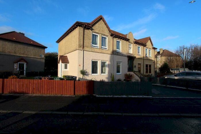 2 Bedroom Flat To Rent In Lochend Quadrant, Lochend, Edinburgh, EH7