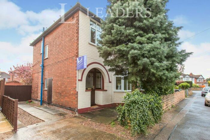 3 Bedroom Semi-Detached House To Rent In Holmfield Avenue, Loughborough, LE11