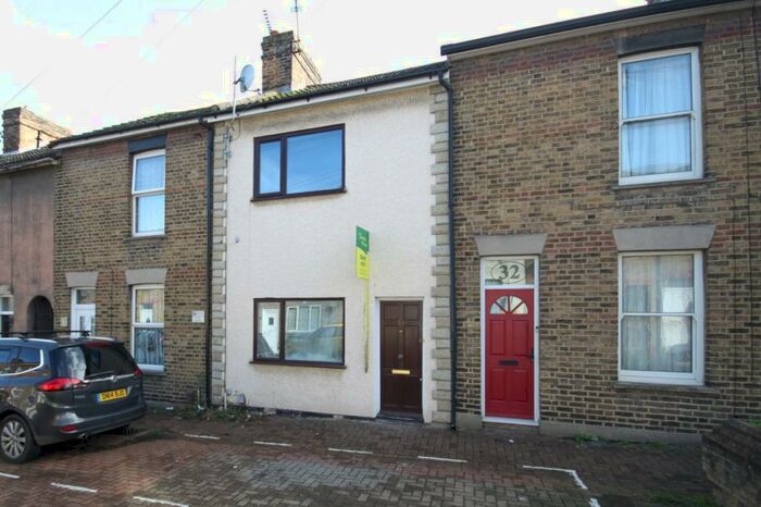 2 Bedroom House To Rent In Frederick Street, Sittingbourne, ME10