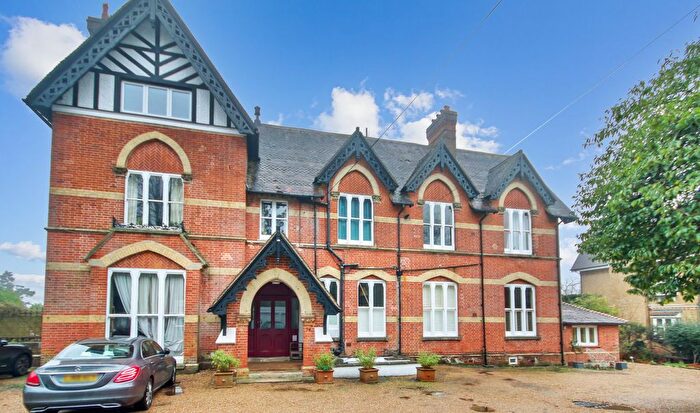 2 Bedroom Flat For Sale In Broadwater Down, Tunbridge Wells, TN2