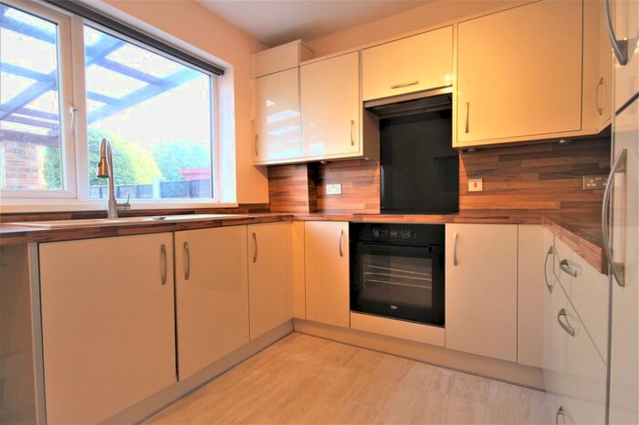 3 Bedroom Terraced House To Rent In Eldon Road, Irlam, Manchester M446Dh M44