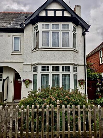 1 Bedroom Semi Detached House To Rent In Melrose Avenue, Reading, Berkshire, RG6