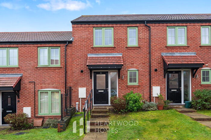 2 Bedroom Terraced House For Sale In Kestrel Way, St Albans, AL4