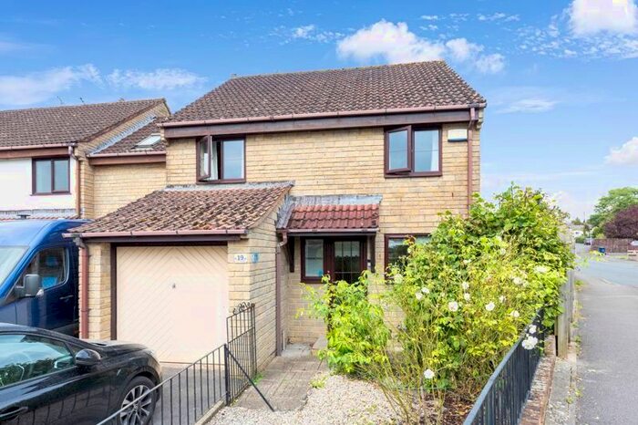 3 Bedroom End Of Terrace House For Sale In Stainers Mead, Motcombe, Shaftesbury, SP7
