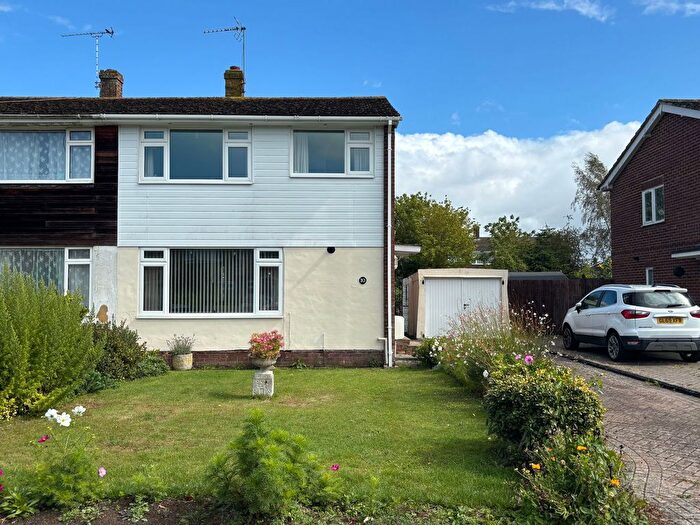 3 Bedroom Semi Detached House For Sale In Staplehurst, Kent, TN12