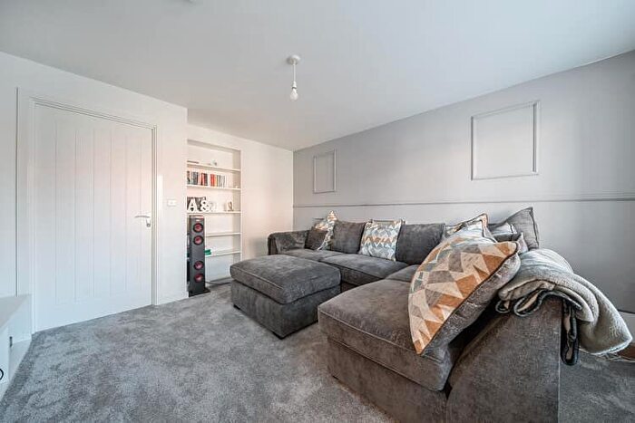 3 Bedroom Semi-Detached House For Sale In Millard Drive, Stratford-Upon-Avon, Warickshire, CV37