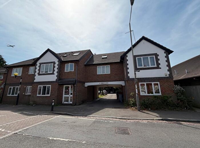 2 Bedroom Flat For Sale In High Street, Slough, , Colnbrook, SL3