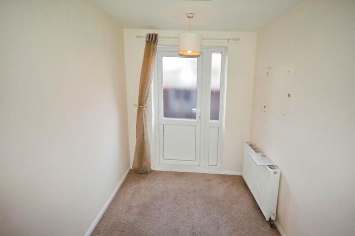 2 Bedroom Bungalow To Rent In Fowler Street, Old Whittington, Chesterfield, Derbyshire, S41