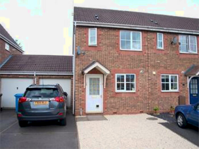 2 Bedroom Semi-Detached House To Rent In Primrose Drive, DE14
