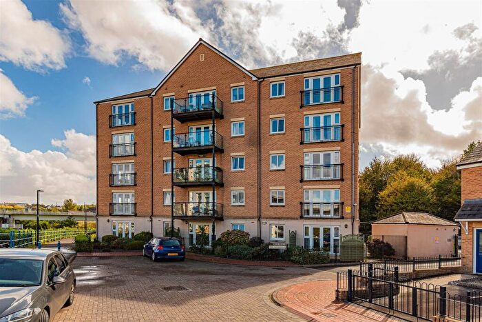 2 Bedroom Apartment For Sale In River Walk, Penarth Marina, Penarth., CF64