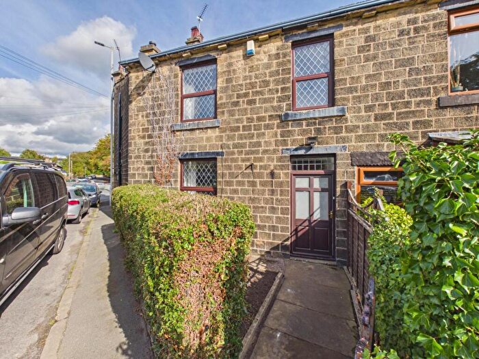 2 Bedroom Cottage For Sale In Leeds Road, Idle, Bradford, BD10