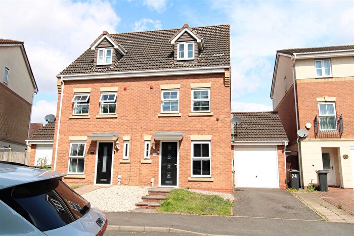 3 Bedroom Semi Detached House To Rent In Racemeadow Crescent, Netherton, Dudley, DY2
